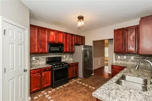 2722 Elkmont Ridge SW, Atlanta, GA 30331 - Photo 14