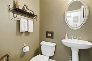 6795 Fox Creek Dr, Cumming, GA 30040 - Photo 10