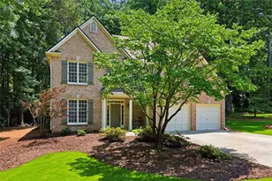 6795 Fox Creek Dr, Cumming, GA 30040 - Photo 2
