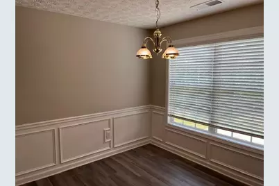 977 Village View Circle, Loganville, GA 30052 - Photo 10