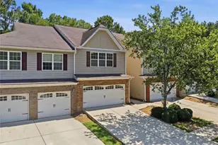 1507 Creek Bend Ln NW, Lawrenceville, GA 30043 - Photo 2