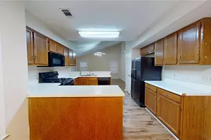 110 Beaverwood Ln, Lawrenceville, GA 30044 - Photo 2