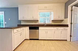 3060 Oak Meadow Dr, Snellville, GA 30078 - Photo 12