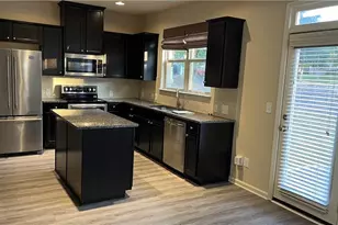 3689 Brockenhurst Dr, Buford, GA 30519 - Photo 4