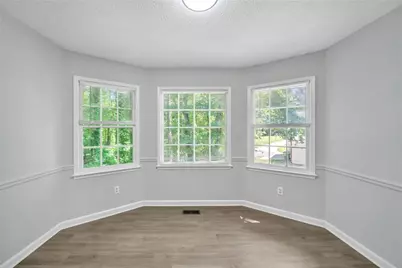 608 Wood Ridge Drive, Woodstock, GA 30189 - Photo 8