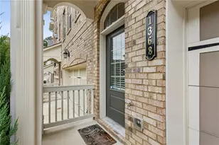 1368 Live Oak Ln, Atlanta, GA 30319 - Photo 2