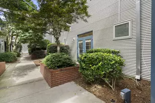 400 Village Pkwy, Atlanta, GA 30306 - Photo 18