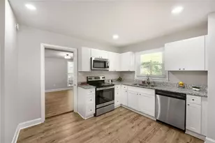 1371 Varner Rd, Marietta, GA 30062 - Photo 4