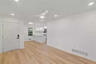 1979 Creekside Ct, Decatur, GA 30032 - Photo 6