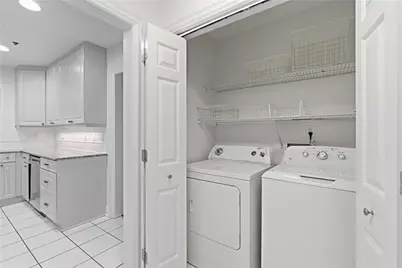 211 Colonial Homes Drive NW #2203, Atlanta, GA 30309 - Photo 14