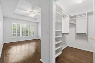 211 Colonial Homes Dr NW, Atlanta, GA 30309 - Photo 18