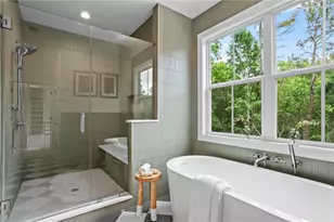 300 Nottingham Dr, Woodstock, GA 30188 - Photo 4