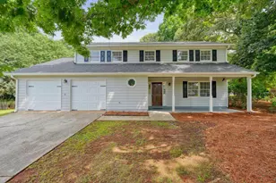 1695 Ridgeway Dr, Lawrenceville, GA 30044 - Photo 2