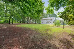 1695 Ridgeway Dr, Lawrenceville, GA 30044 - Photo 38