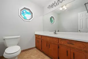 1695 Ridgeway Dr, Lawrenceville, GA 30044 - Photo 16