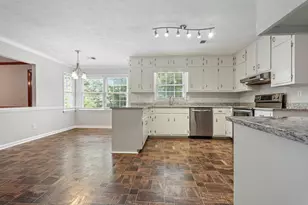1695 Ridgeway Dr, Lawrenceville, GA 30044 - Photo 8