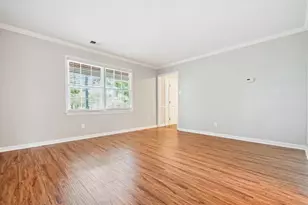 1695 Ridgeway Dr, Lawrenceville, GA 30044 - Photo 6