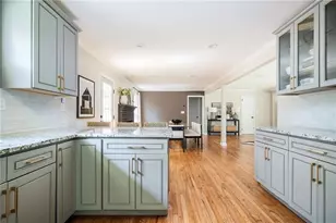 273 Skyland Dr, Roswell, GA 30075 - Photo 18