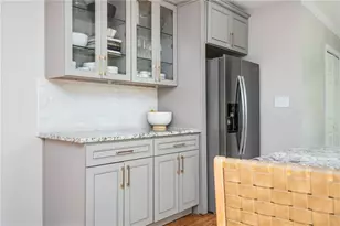 273 Skyland Dr, Roswell, GA 30075 - Photo 16