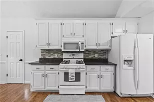 8260 Stonebrook Ct, Cumming, GA 30040 - Photo 14