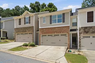 171 Townview Dr, Woodstock, GA 30189 - Photo 2