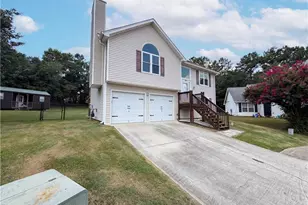 2690 Ward Lake Ct, Ellenwood, GA 30294 - Photo 2