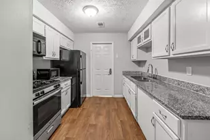 3927 Wabash Ln, Ellenwood, GA 30294 - Photo 4