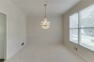 4102 Trotters Way Dr, Snellville, GA 30039 - Photo 8