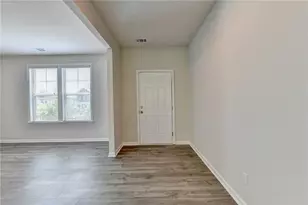 638 Saffron Blvd, Lawrenceville, GA 30045 - Photo 4