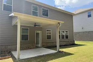 638 Saffron Blvd, Lawrenceville, GA 30045 - Photo 2