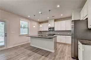 638 Saffron Blvd, Lawrenceville, GA 30045 - Photo 12