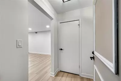6851 Roswell Road #Q16, Atlanta, GA 30328 - Photo 8