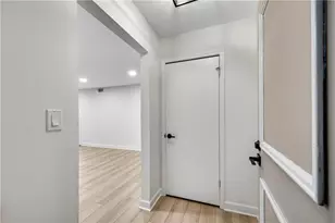 6851 Roswell Rd, Atlanta, GA 30328 - Photo 8