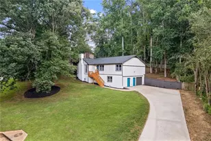 1521 Sundale Dr, Lawrenceville, GA 30046 - Photo 2