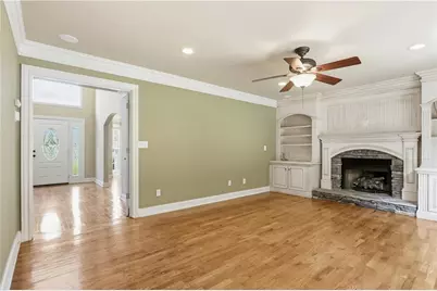 2416 Westport Circle SW, Marietta, GA 30064 - Photo 6