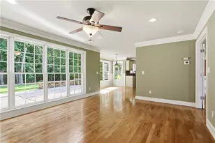 2416 Westport Circle SW, Marietta, GA 30064 - Photo 8