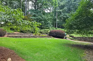1106 Highland Bluff Dr S E, Atlanta, GA 30339 - Photo 22