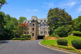 1106 Highland Bluff Dr S E, Atlanta, GA 30339 - Photo 18