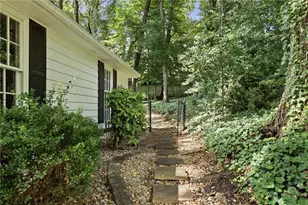 1960 Royal Ct, Atlanta, GA 30341 - Photo 46