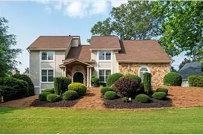 2917 Ashebrooke Drive NE, Marietta, GA 30068 - Photo 1