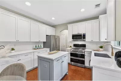 4545 Chelton Court SE, Smyrna, GA 30080 - Photo 10