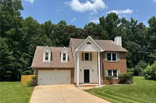 139 Burnham, Peachtree City, GA 30269 - Photo 2