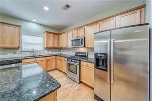 9950 Autry Vue Ln, Alpharetta, GA 30022 - Photo 6