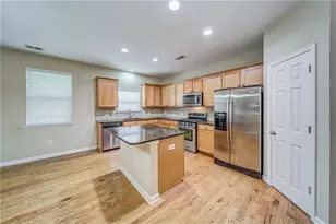 9950 Autry Vue Ln, Alpharetta, GA 30022 - Photo 4