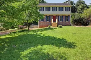 4111 Falcon Shores Ct NW, Acworth, GA 30101 - Photo 2