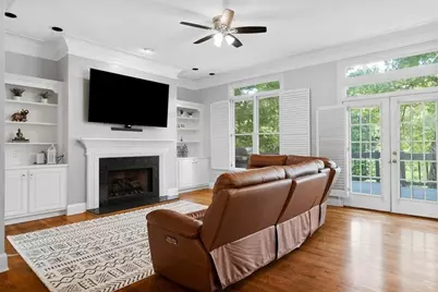 2172 Major Loring Way SW, Marietta, GA 30064 - Photo 14