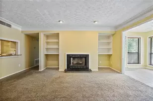 1014 Dunbar Dr, Atlanta, GA 30338 - Photo 2