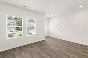 355 Jarrett St, Fairburn, GA 30213 - Photo 8