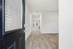 359 Jarrett St, Fairburn, GA 30213 - Photo 4