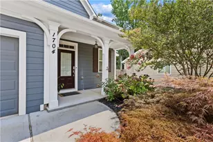 1704 Drew Dr NW, Atlanta, GA 30318 - Photo 4